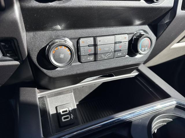 Photo of 2019 Agate Black Metallic Ford F-250