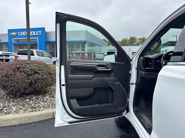 Photo of 2023 Summit White Chevrolet Silverado 1500