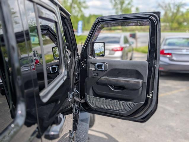 Photo of 2021 Black Clearcoat Jeep Wrangler Unlimited