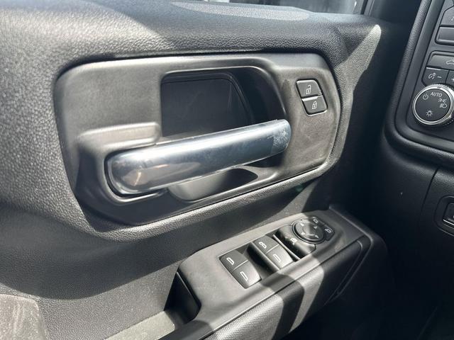 Photo of 2025 Summit White GMC Sierra 3500