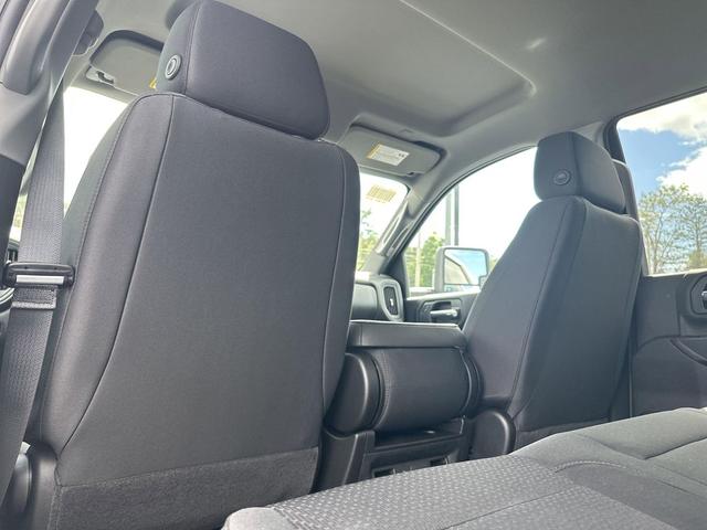 Photo of 2025 Summit White GMC Sierra 3500