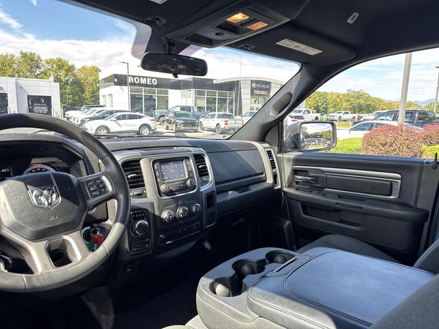 Photo of 2022 Diamond Black Crystal Pearlcoat RAM 1500 Classic