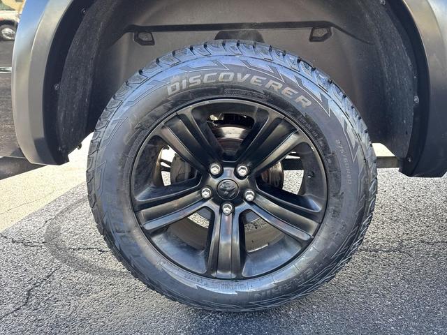 Photo of 2022 Diamond Black Crystal Pearlcoat RAM 1500 Classic