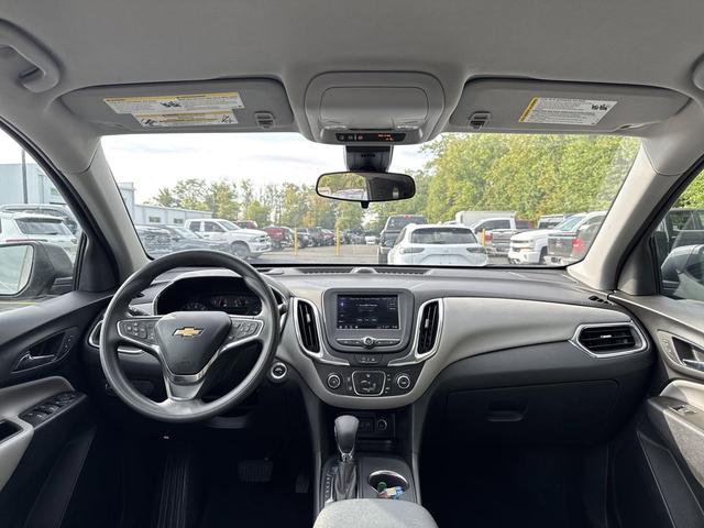 Photo of 2024 Mosaic Black Metallic Chevrolet Equinox