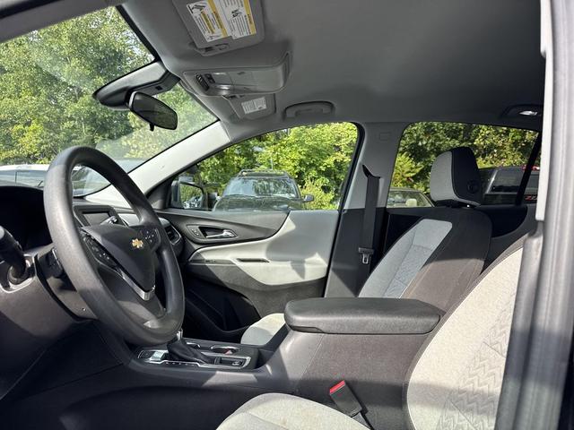 Photo of 2024 Mosaic Black Metallic Chevrolet Equinox