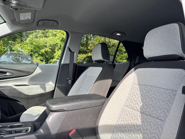 Photo of 2024 Mosaic Black Metallic Chevrolet Equinox