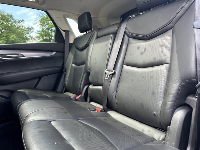 Photo of 2017 Stellar Black Metallic Cadillac XT5