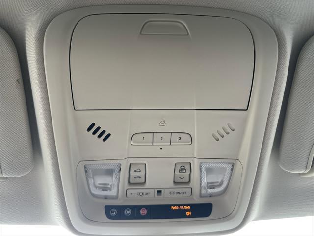Photo of 2017 Stellar Black Metallic Cadillac XT5