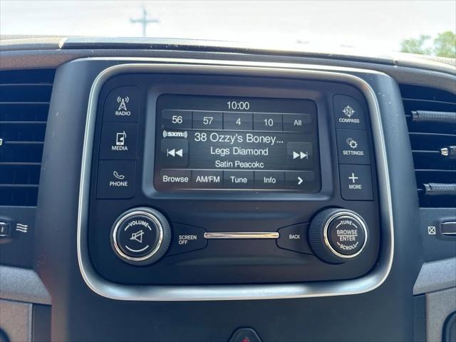 Photo of 2018 Brilliant Black Crystal Pearlcoat RAM 3500