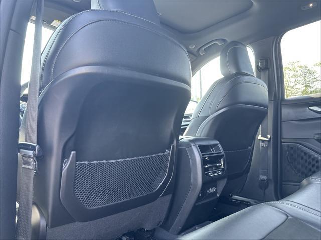 Photo of 2023 Bright White Clearcoat Jeep Grand Cherokee
