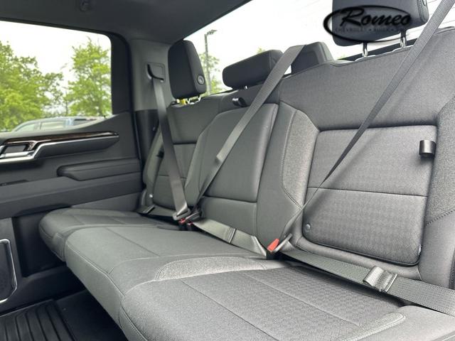 Photo of 2025 Onyx Black GMC Sierra 1500