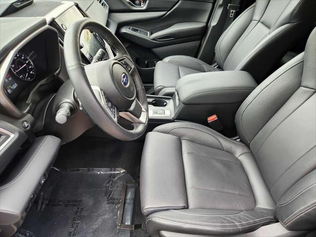 Photo of 2024 Ice Silver Metallic Subaru Ascent