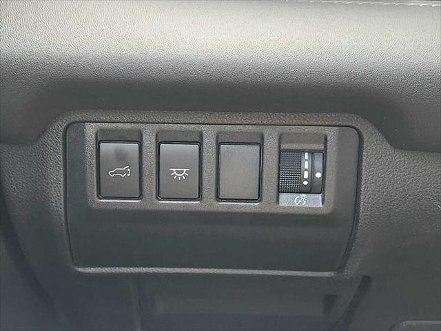 Photo of 2024 Ice Silver Metallic Subaru Ascent