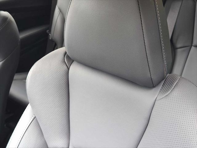 Photo of 2024 Ice Silver Metallic Subaru Ascent