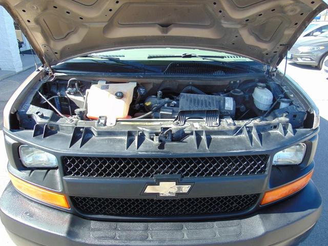 Photo of 2004 Brown Chevrolet Express 2500