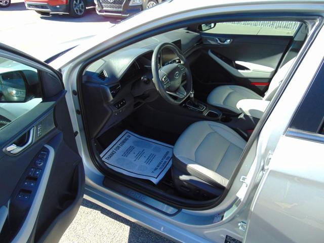 Photo of 2021 Silver Hyundai IONIQ Hybrid