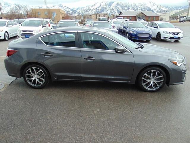 Photo of 2021 Gray Acura ILX
