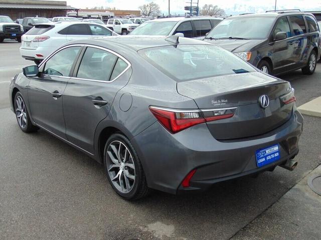 Photo of 2021 Gray Acura ILX
