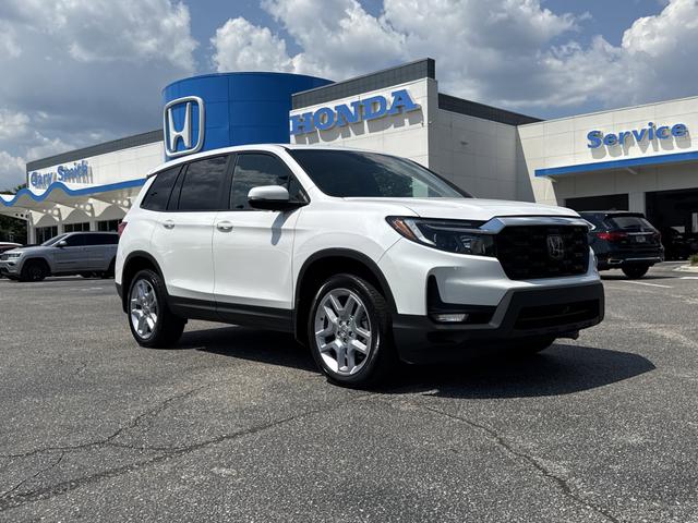 Photo of 2024 Platinum White Pearl Honda Passport