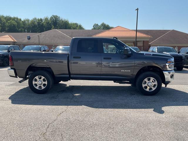 Photo of 2025 Granite Crystal Metallic Clearcoat RAM 2500