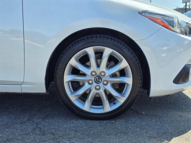 Photo of 2014 Snowflake White Pearl Mica Mazda Mazda3