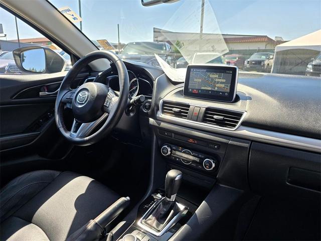 Photo of 2014 Snowflake White Pearl Mica Mazda Mazda3