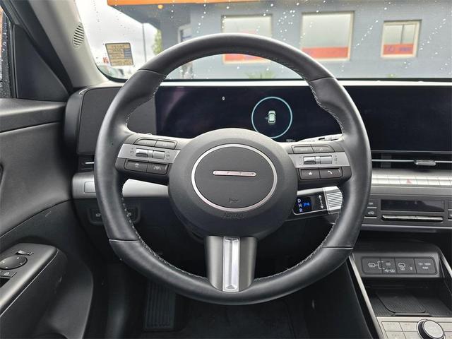Photo of 2024 Gray Pearl Hyundai KONA EV