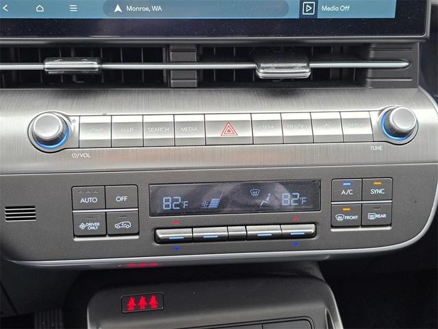 Photo of 2024 Gray Pearl Hyundai KONA EV