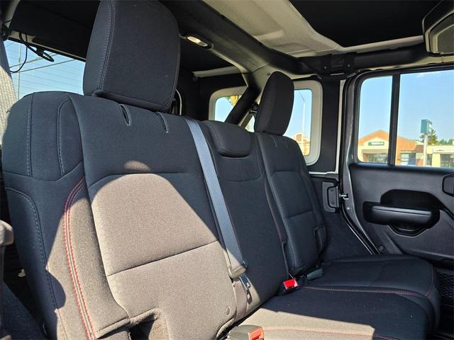 Photo of 2018 Granite Crystal Clearcoat Metallic Jeep Wrangler Unlimited