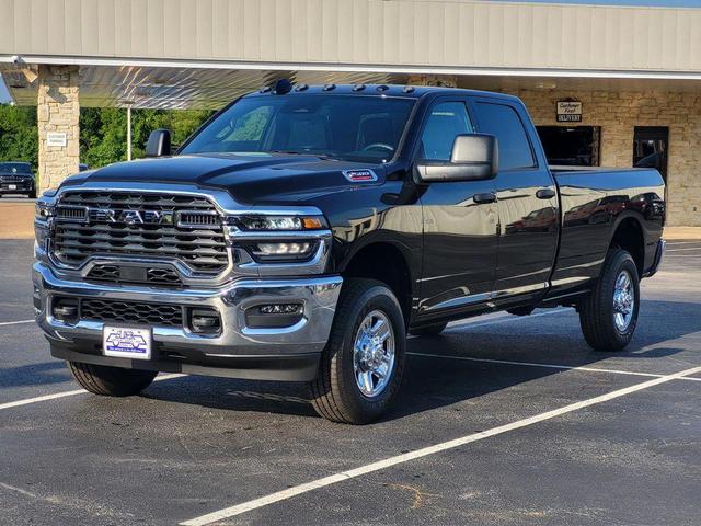 Photo of 2025 Diamond Black Crystal Pearlcoat RAM 2500