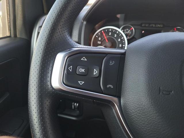 Photo of 2025 Diamond Black Crystal Pearlcoat RAM 2500