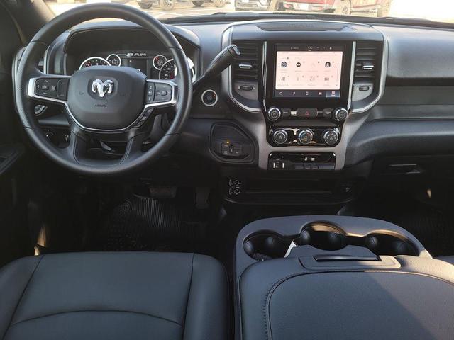 Photo of 2025 Diamond Black Crystal Pearlcoat RAM 2500
