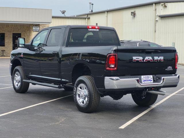 Photo of 2025 Diamond Black Crystal Pearlcoat RAM 2500