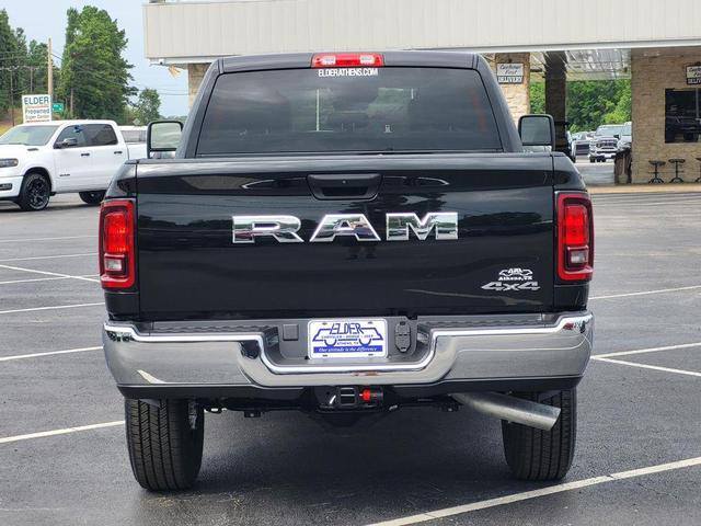 Photo of 2025 Diamond Black Crystal Pearlcoat RAM 2500