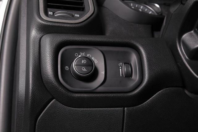 Photo of 2025 Diamond Black Crystal Pearlcoat RAM 2500