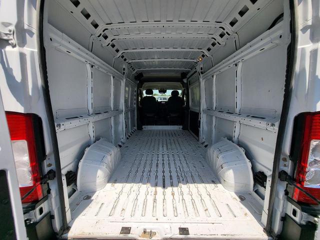 Photo of 2023 Bright White Clearcoat RAM ProMaster 2500