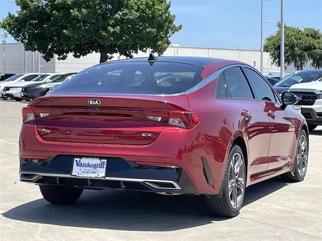 Photo of 2021 Passion Red Kia K5
