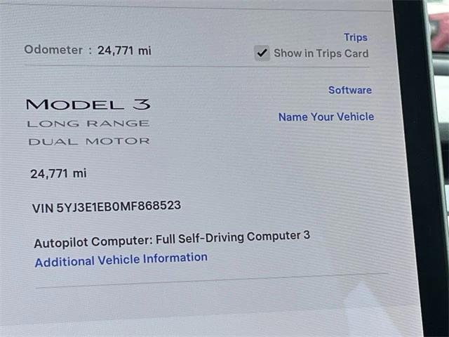 Photo of 2021 Midnight Silver Tesla Model 3