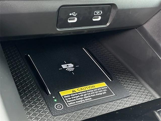 Photo of 2025 Platinum White Pearl Honda Accord Hybrid