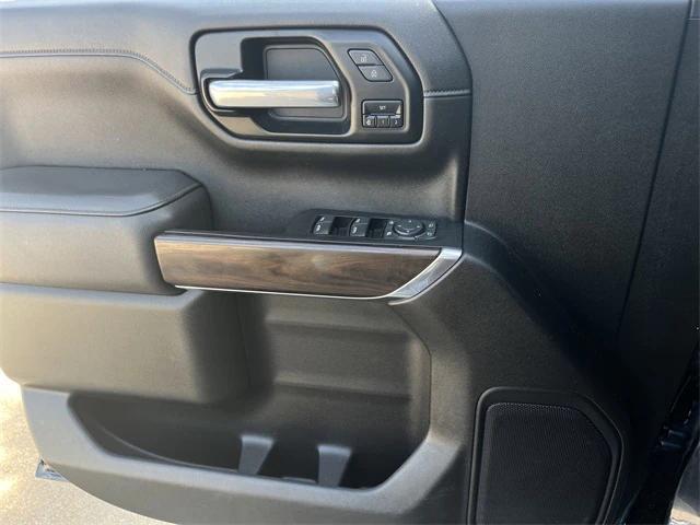 Photo of 2021 Dark Sky GMC Sierra 1500