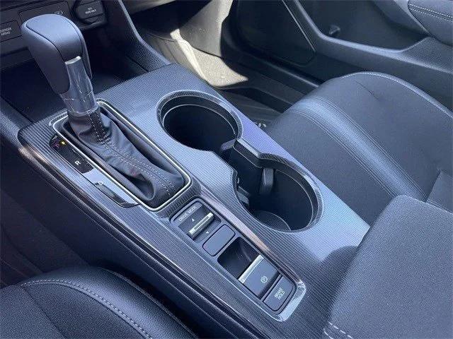 Photo of 2025 Platinum White Pearl Honda Civic Hybrid