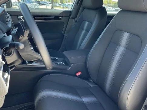 Photo of 2025 Platinum White Pearl Honda Civic Hybrid