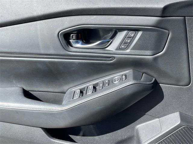 Photo of 2023 Crystal Black Pearl Honda Accord Hybrid