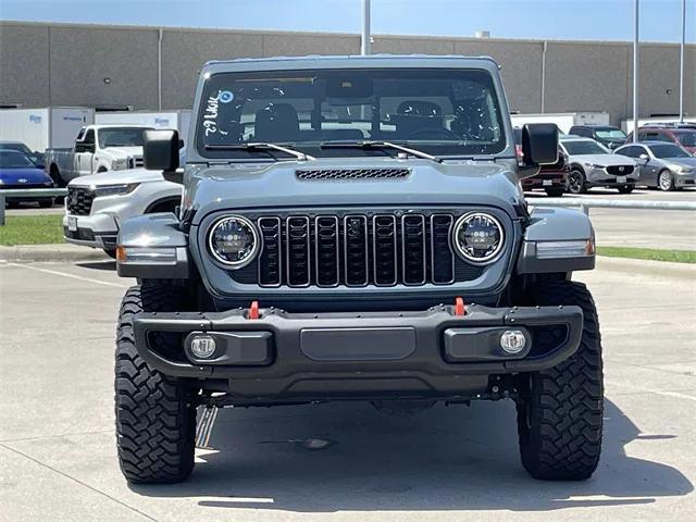 Photo of 2024 Anvil Clear Coat Jeep Gladiator