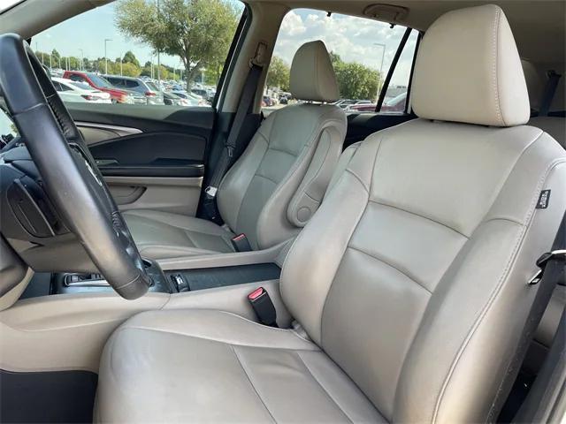 Photo of 2021 Platinum White Pearl Honda Pilot