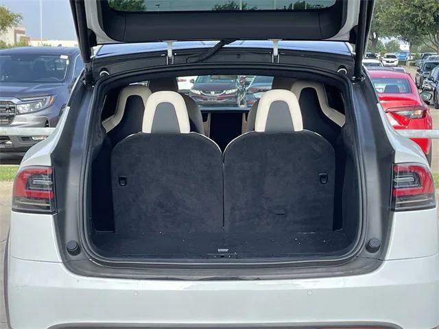 Photo of 2020 Pearl White Multi-Coat Tesla Model X