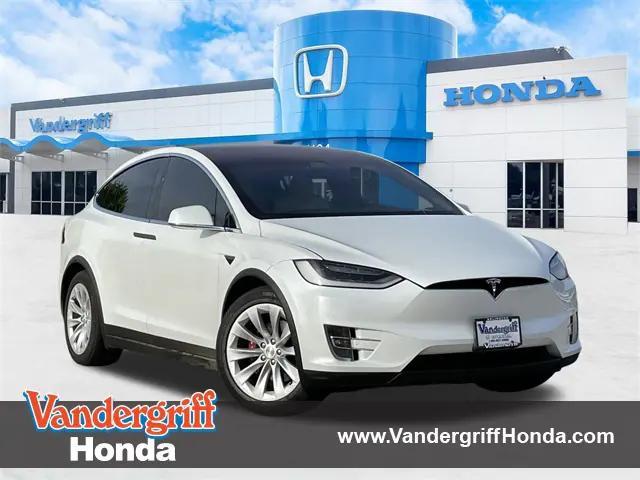Photo of 2020 Pearl White Multi-Coat Tesla Model X