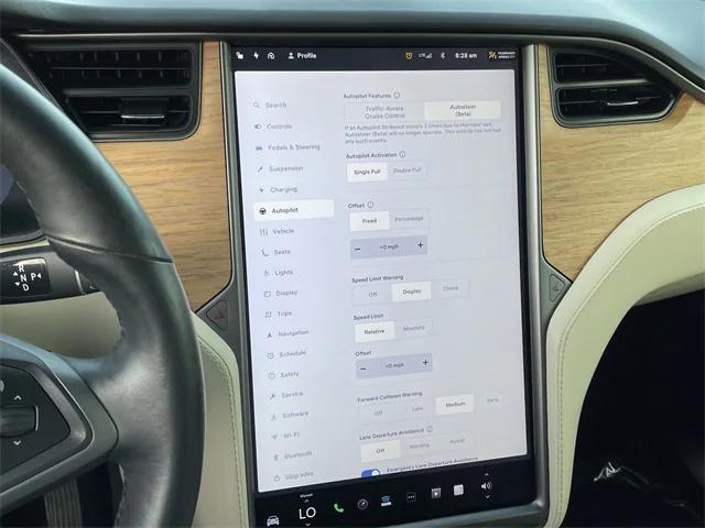Photo of 2020 Pearl White Multi-Coat Tesla Model X