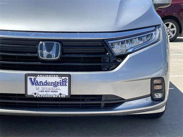 Photo of 2023 Lunar Silver Metallic Honda Odyssey