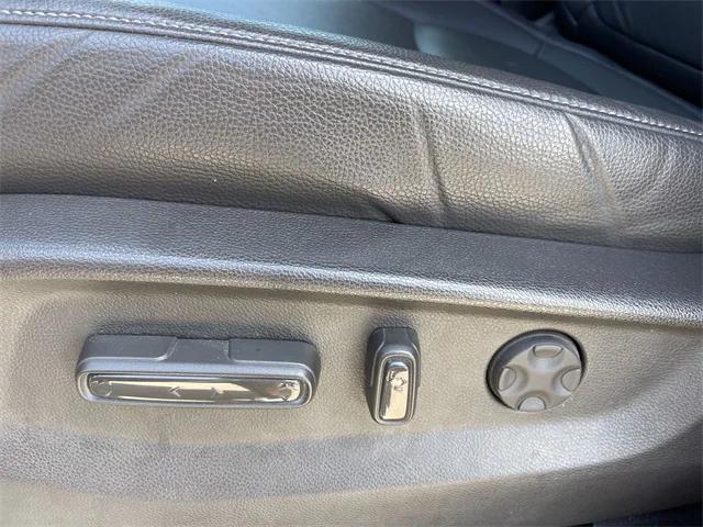 Photo of 2023 Lunar Silver Metallic Honda Odyssey